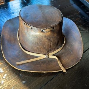 New Aussie-style leather brimmed hat